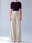 Pantalon Asya beige porté de face