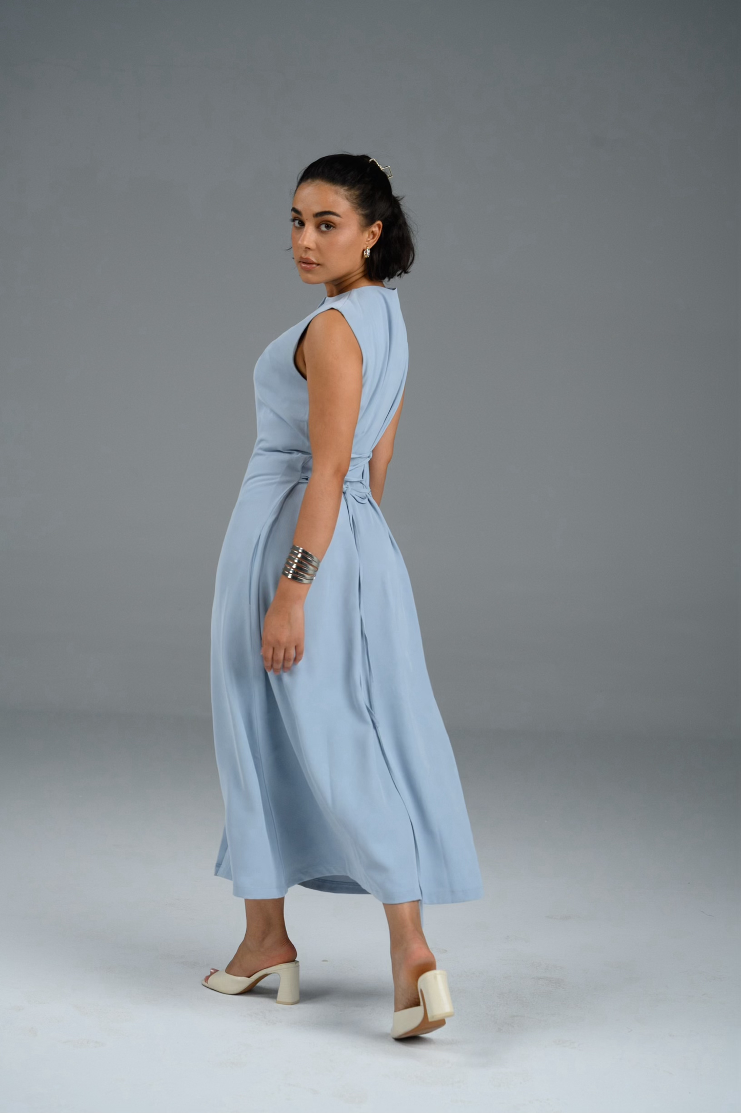 Robe fluide sans manches Luma