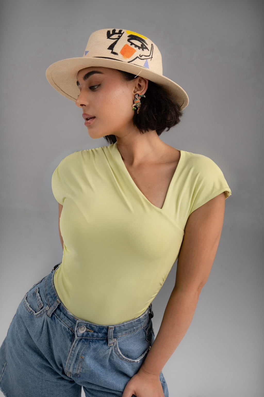 Top asymétrique Lyra