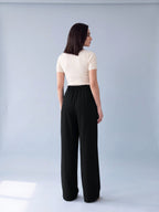 Pantalon Asya noir porté de dos