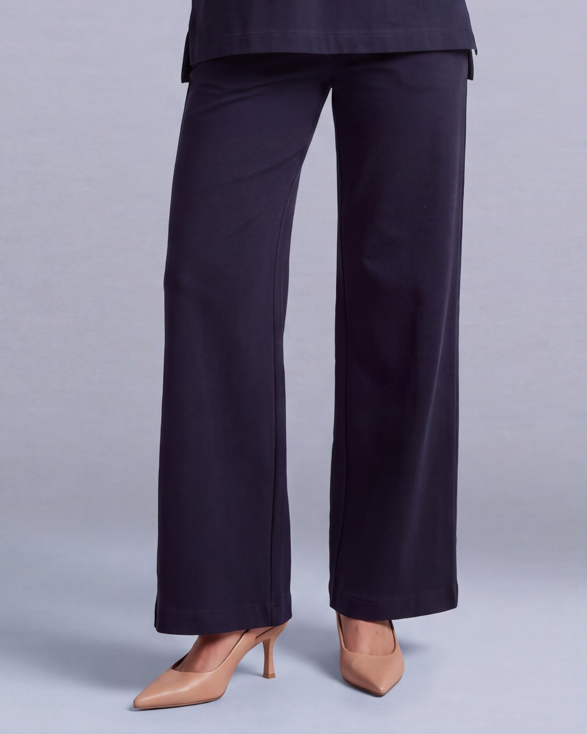 Ligne pants Labelnou : pantalon large femme, coloris bleu marine
