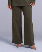 Ligne pants Labelnou : pantalon large femme, coloris vert militaire